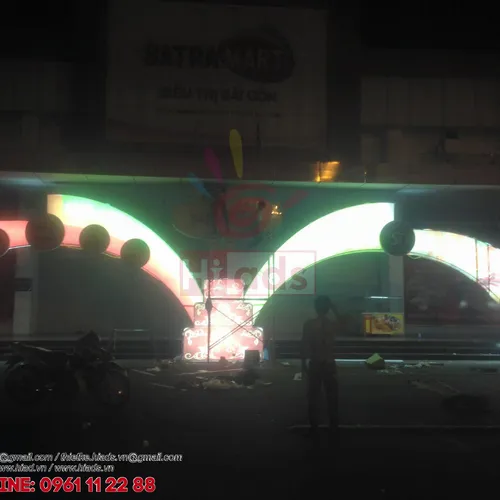 CỔNG CHÀO SIÊU THỊ SÀI GÒN